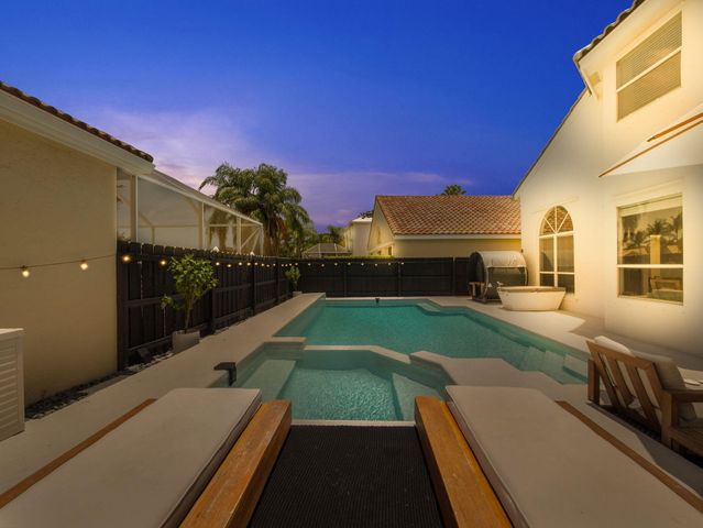 6017 Newport Village Way, Lake Worth, FL 33463