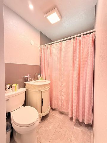 320 W 29th Street, Riviera Beach, FL 33404