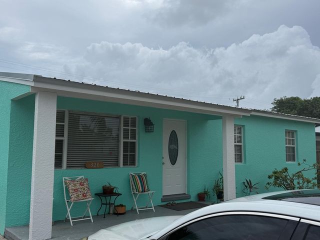 320 W 29th Street, Riviera Beach, FL 33404