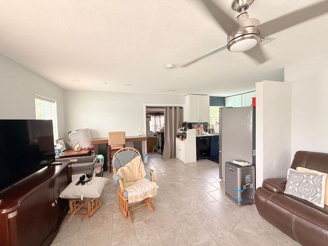 320 W 29th Street, Riviera Beach, FL 33404