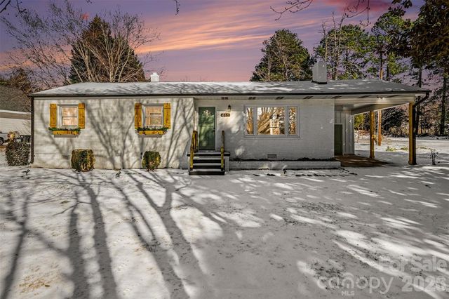 416 Old Mountain Road, Statesville, NC 28677