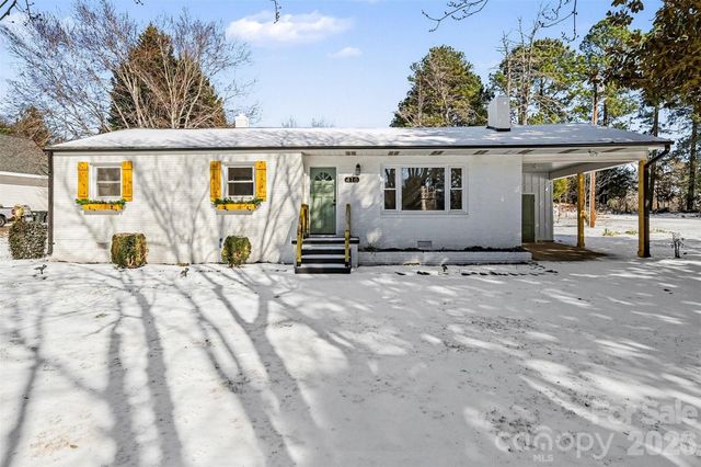 416 Old Mountain Road, Statesville, NC 28677