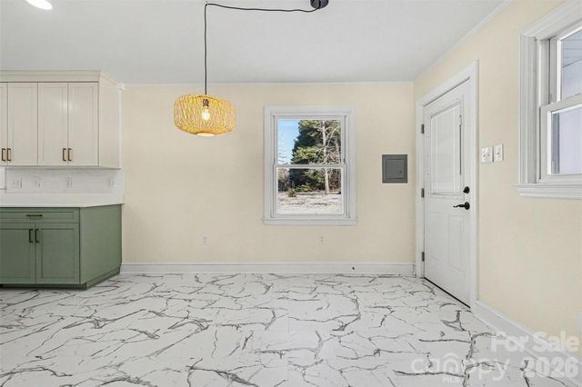 416 Old Mountain Road, Statesville, NC 28677