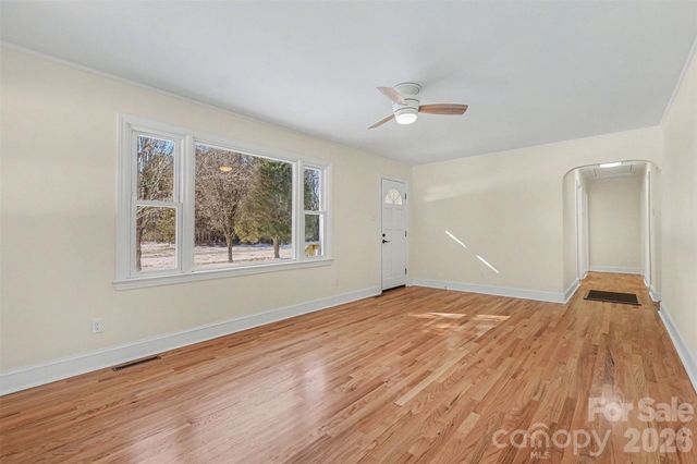 416 Old Mountain Road, Statesville, NC 28677