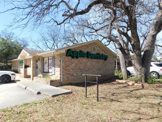 1001 Avenue K, Brownwood, TX 76801