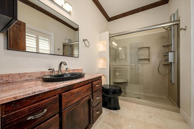 6300 Longview Dr, Placerville, CA 95667