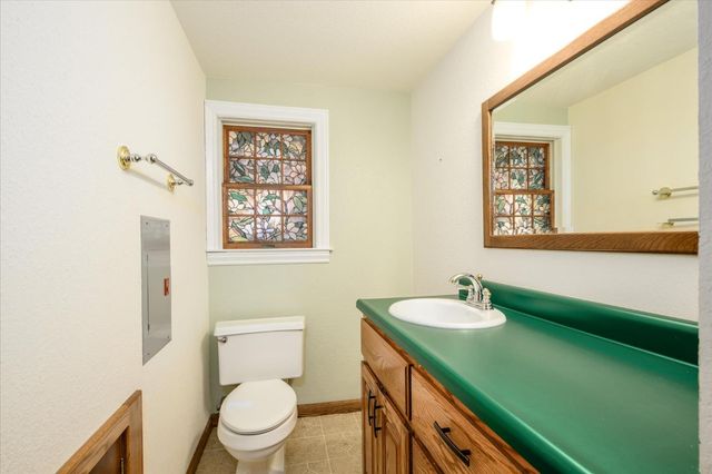 6300 Longview Dr, Placerville, CA 95667