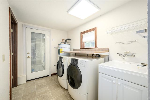 6300 Longview Dr, Placerville, CA 95667