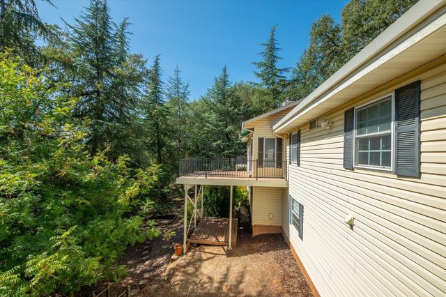 6300 Longview Dr, Placerville, CA 95667