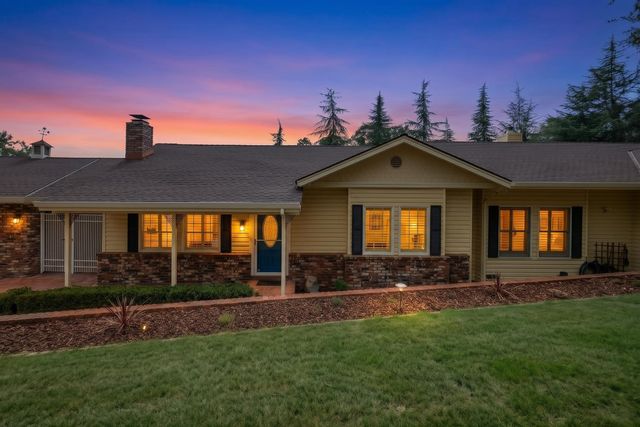 6300 Longview Dr, Placerville, CA 95667