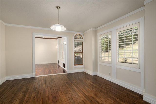 6300 Longview Dr, Placerville, CA 95667
