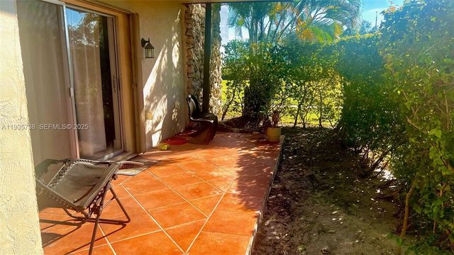 8325 SW 72nd Ave 112C, Miami, FL 33143