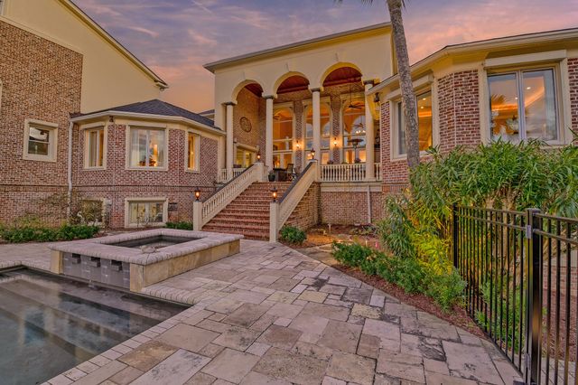 4145 Colonel Vanderhorst Circle, Mount Pleasant, SC 29466