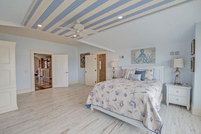 4145 Colonel Vanderhorst Circle, Mount Pleasant, SC 29466