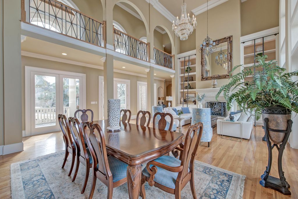 Image 10 of property listing at 4145 Colonel Vanderhorst Circle, Mount Pleasant, SC 29466