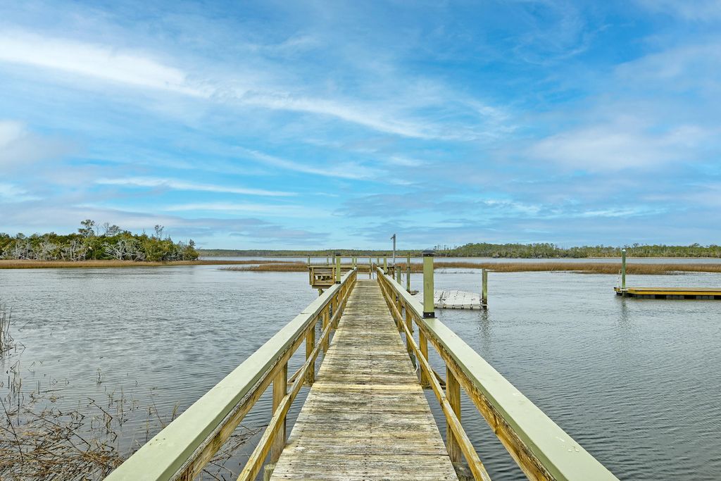 Image 118 of property listing at 4145 Colonel Vanderhorst Circle, Mount Pleasant, SC 29466