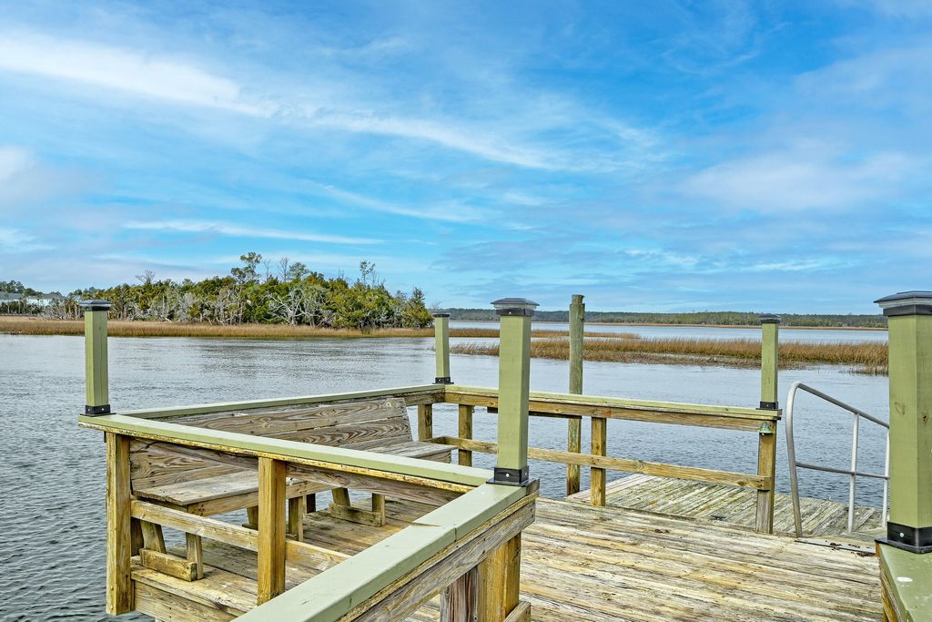 Image 120 of property listing at 4145 Colonel Vanderhorst Circle, Mount Pleasant, SC 29466