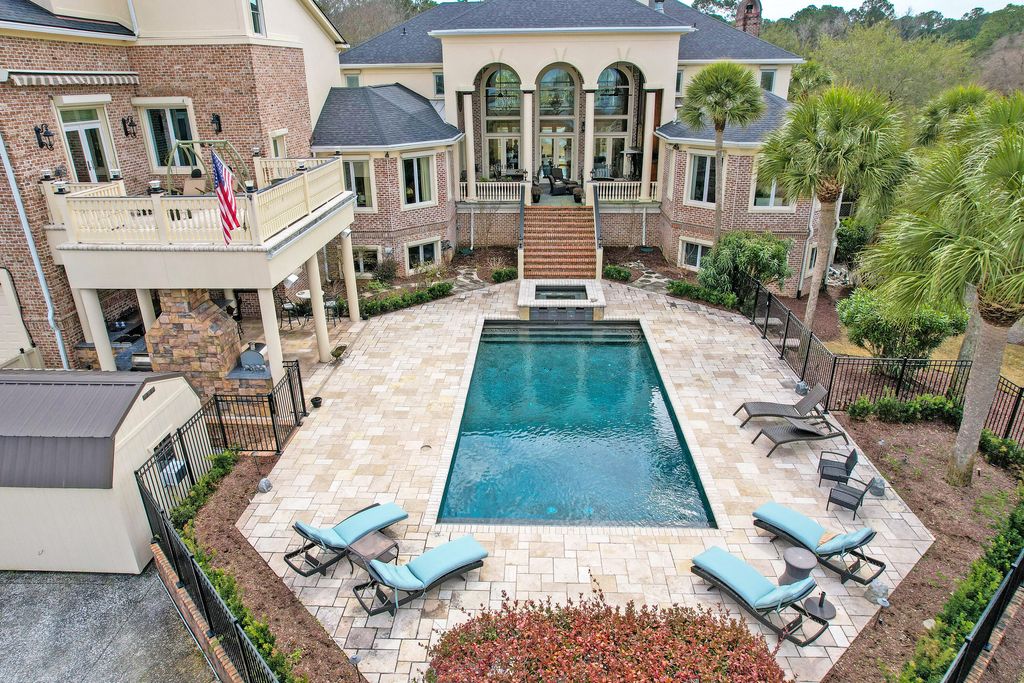 Image 125 of property listing at 4145 Colonel Vanderhorst Circle, Mount Pleasant, SC 29466