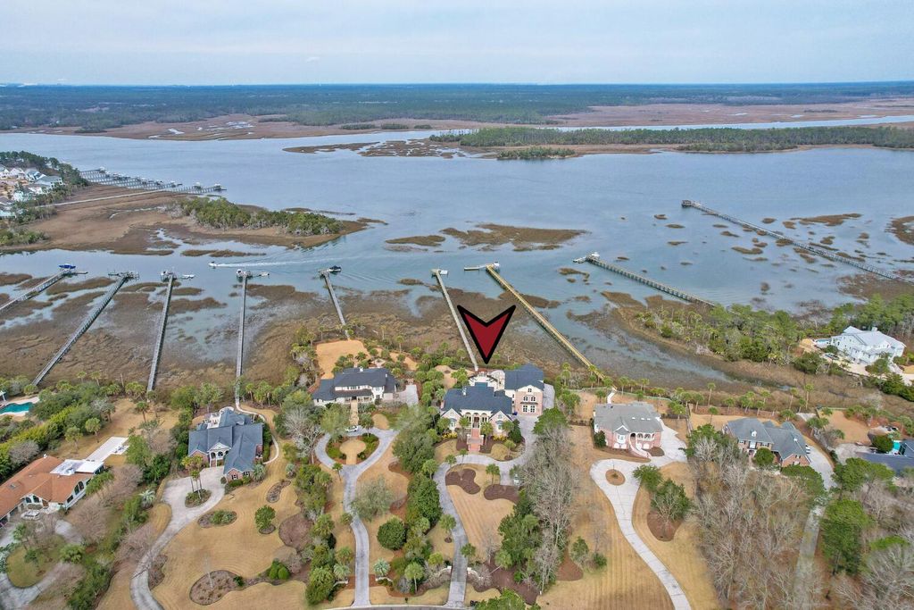 Image 127 of property listing at 4145 Colonel Vanderhorst Circle, Mount Pleasant, SC 29466