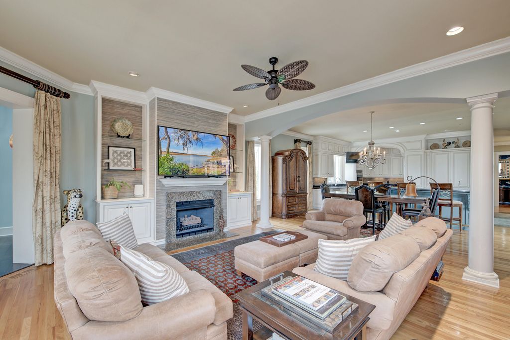 Image 26 of property listing at 4145 Colonel Vanderhorst Circle, Mount Pleasant, SC 29466