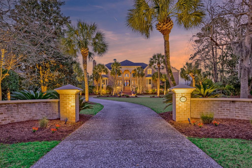 Image 4 of property listing at 4145 Colonel Vanderhorst Circle, Mount Pleasant, SC 29466