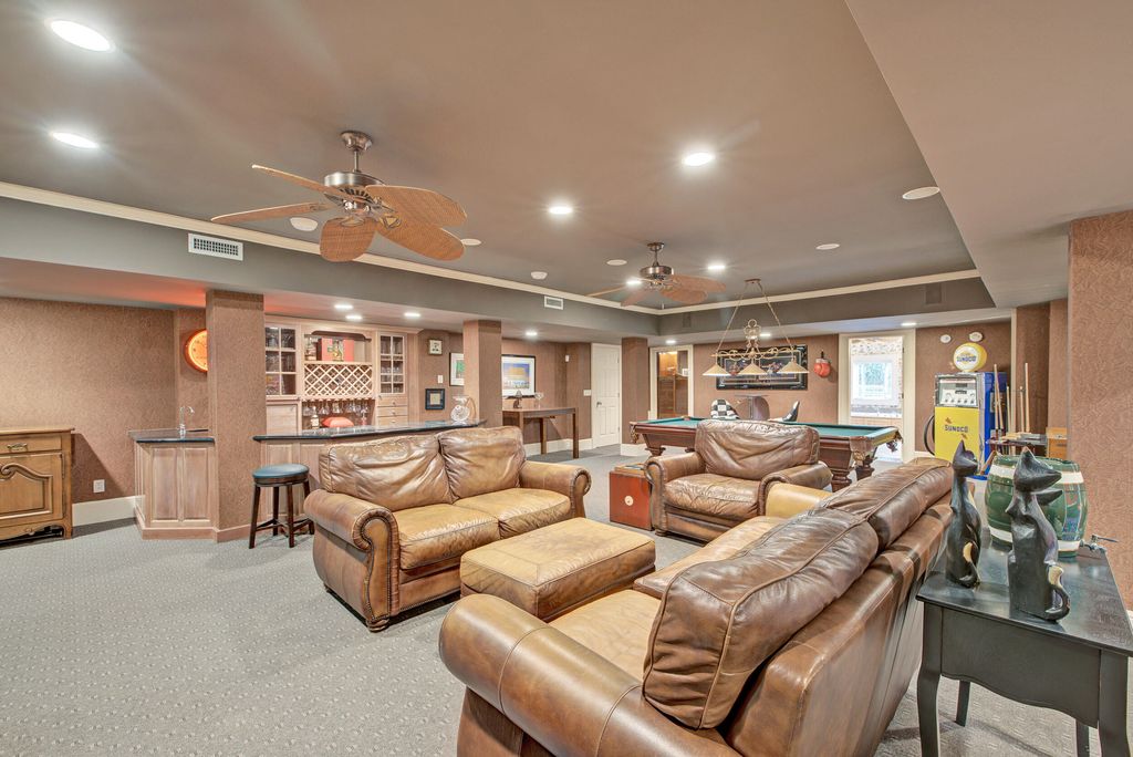 Image 82 of property listing at 4145 Colonel Vanderhorst Circle, Mount Pleasant, SC 29466