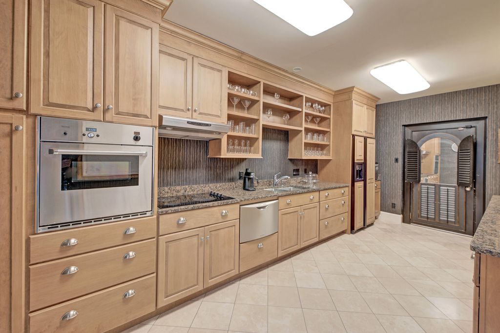 Image 90 of property listing at 4145 Colonel Vanderhorst Circle, Mount Pleasant, SC 29466