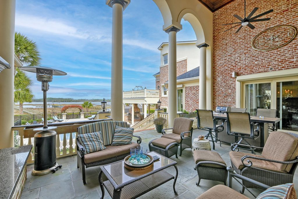 Image 99 of property listing at 4145 Colonel Vanderhorst Circle, Mount Pleasant, SC 29466