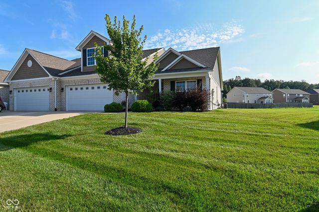 9170 Hedley Way E, Avon, IN 46123