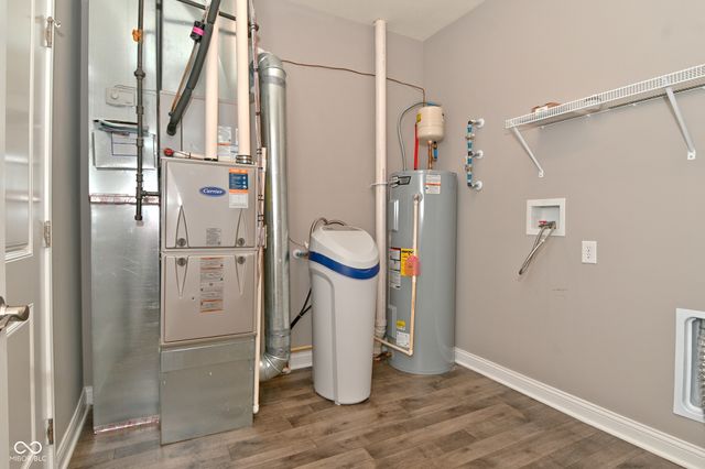 9170 Hedley Way E, Avon, IN 46123