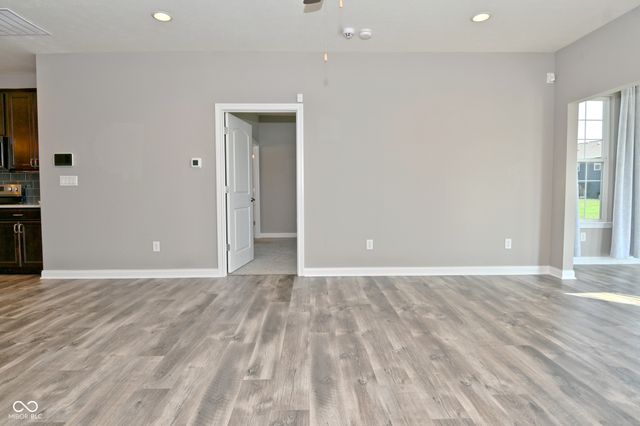 9170 Hedley Way E, Avon, IN 46123