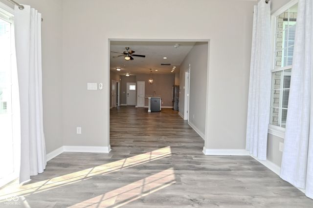 9170 Hedley Way E, Avon, IN 46123