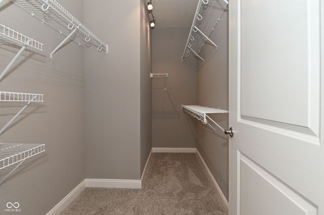 9170 Hedley Way E, Avon, IN 46123