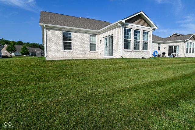 9170 Hedley Way E, Avon, IN 46123