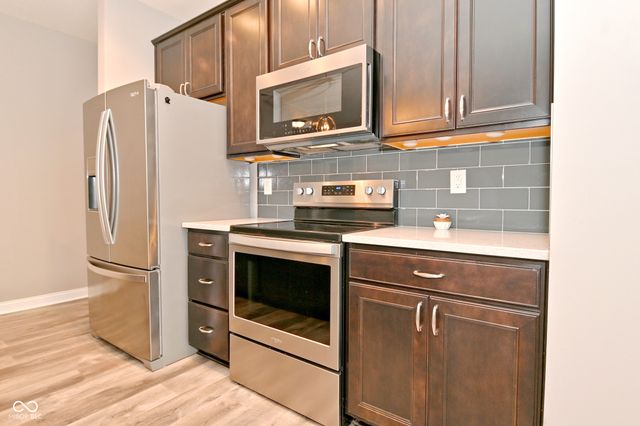 9170 Hedley Way E, Avon, IN 46123