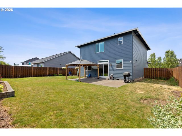 1350 DAHLIA St, Woodburn, OR 97071