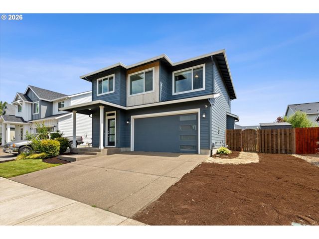 1350 DAHLIA St, Woodburn, OR 97071