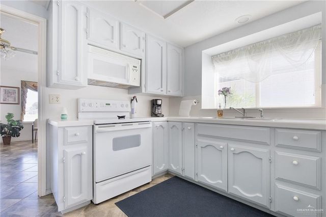 2725 Ashley Drive, Pharr, TX 78577