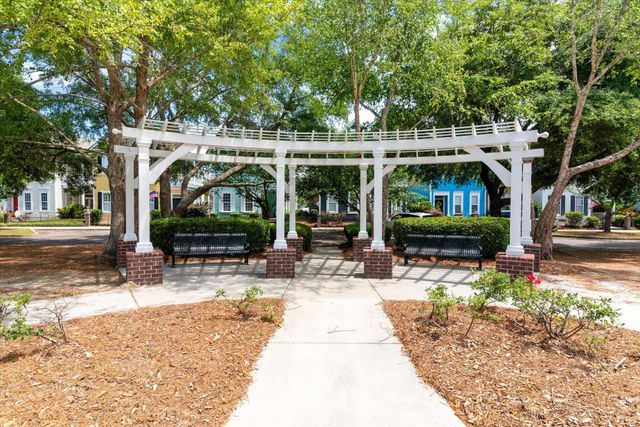 315 White Gables Drive, Summerville, SC 29483