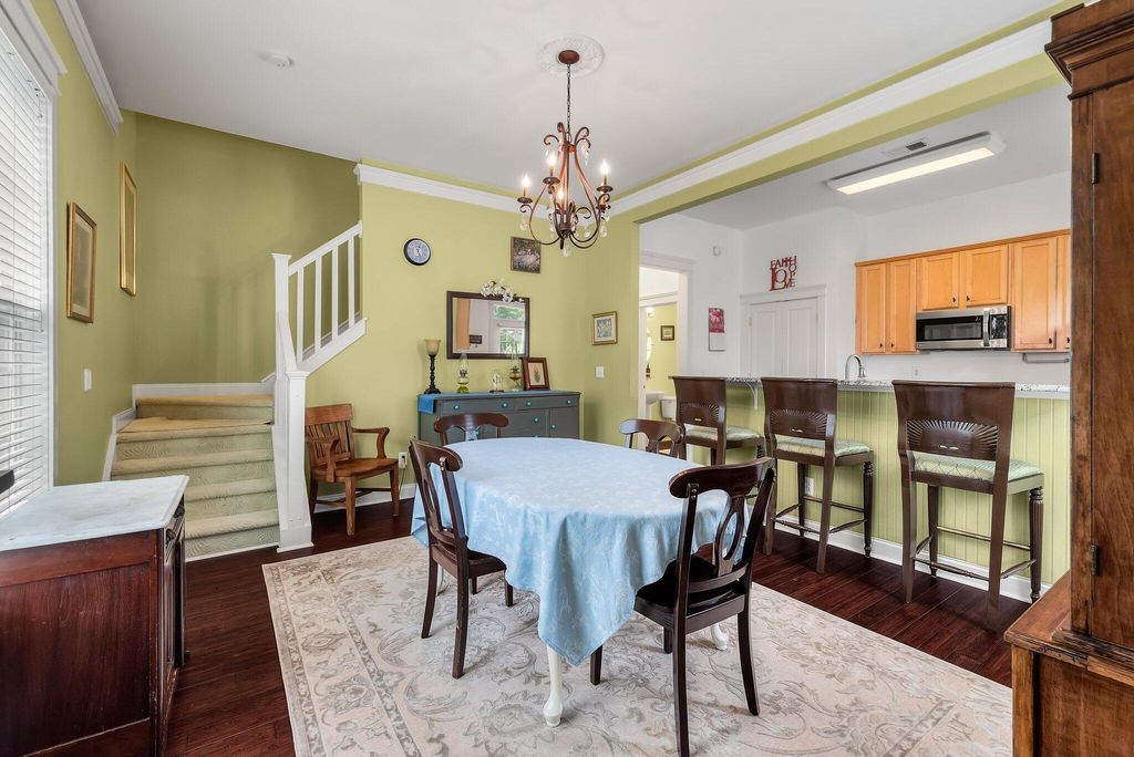 Image 10 of property listing at 315 White Gables Drive, Summerville, SC 29483