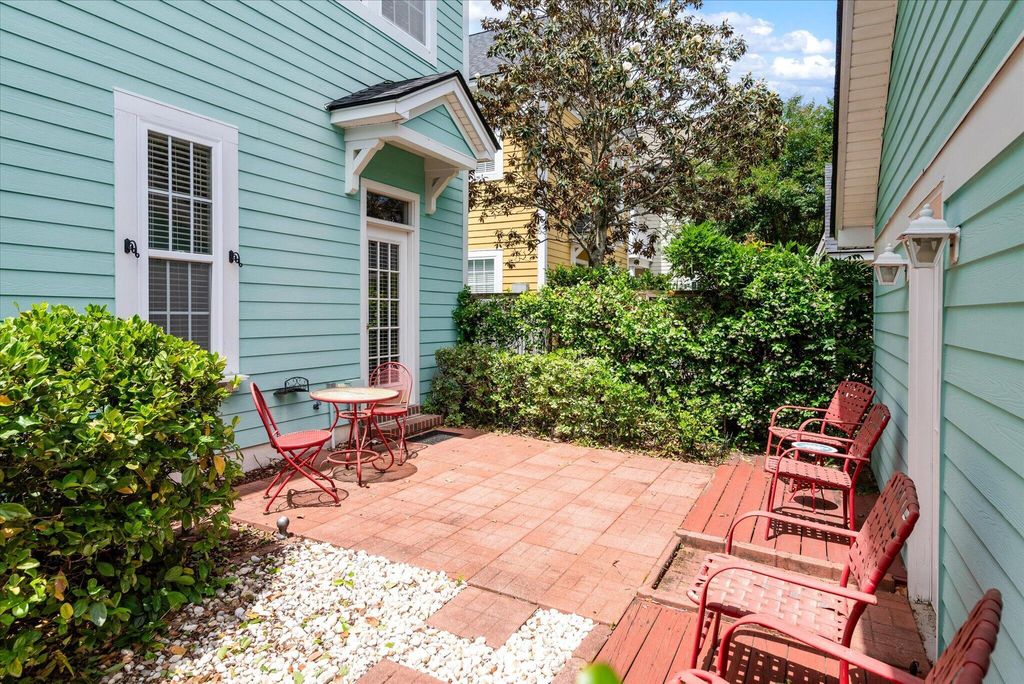 Image 25 of property listing at 315 White Gables Drive, Summerville, SC 29483