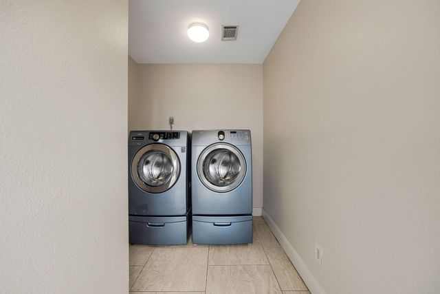 510 Birdsall Street, Houston, TX 77007