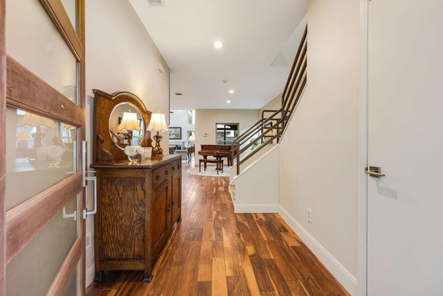 510 Birdsall Street, Houston, TX 77007