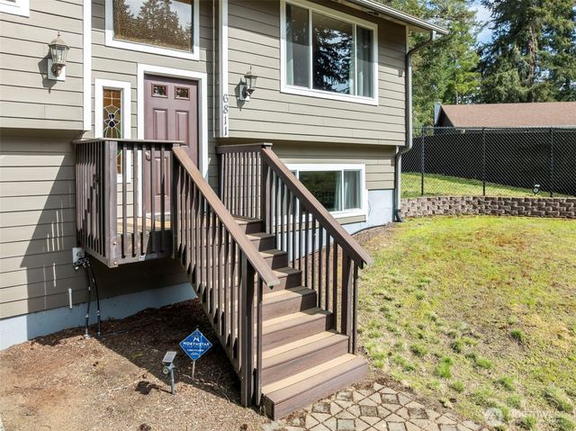 6811 36th Avenue SE, Lacey, WA 98503