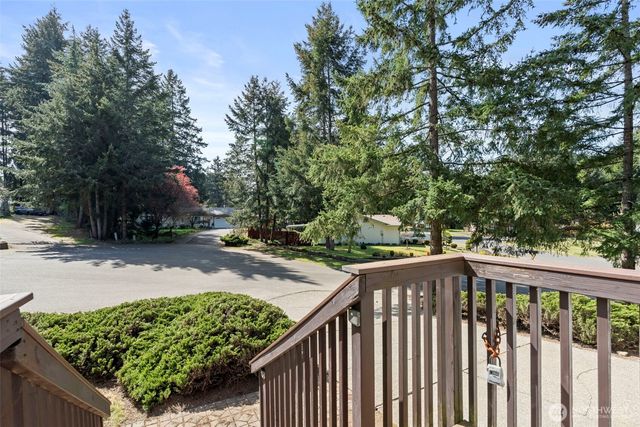 6811 36th Avenue SE, Lacey, WA 98503