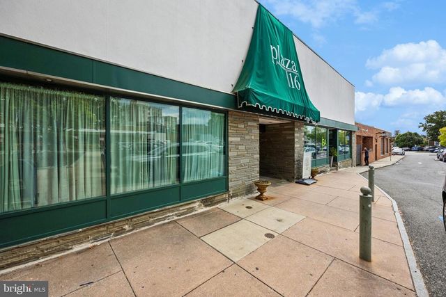 16 E LANCASTER AVE, Ardmore, PA 19003