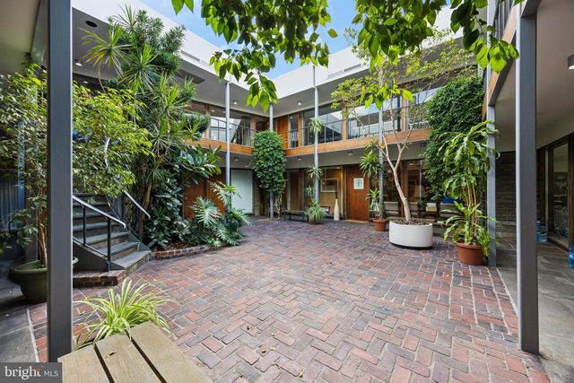 16 E LANCASTER AVE, Ardmore, PA 19003