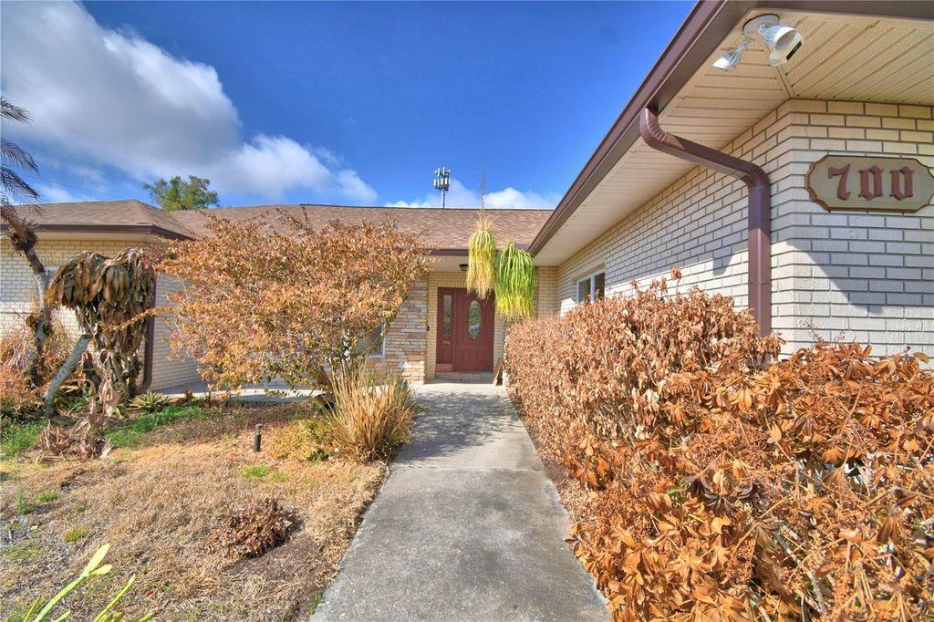 Image 2 of property listing at 700 MCKAY DRIVE, Haines City, FL 33844