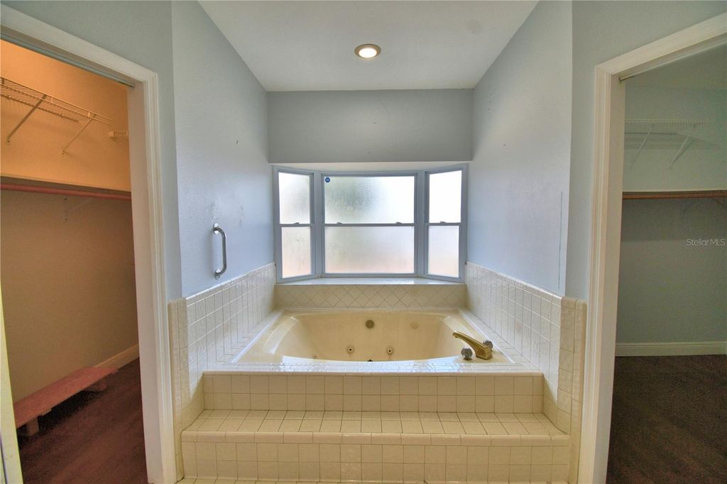 Image 31 of property listing at 700 MCKAY DRIVE, Haines City, FL 33844