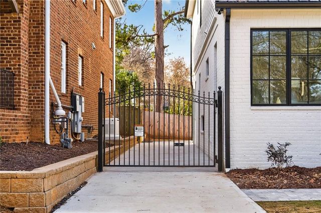 1232 Lanier NE Boulevard, Atlanta, GA 30306